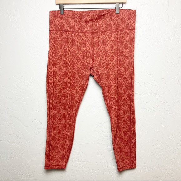 Athleta Pants - Athleta Ultimate 7/8 Tight Leggings Size XL